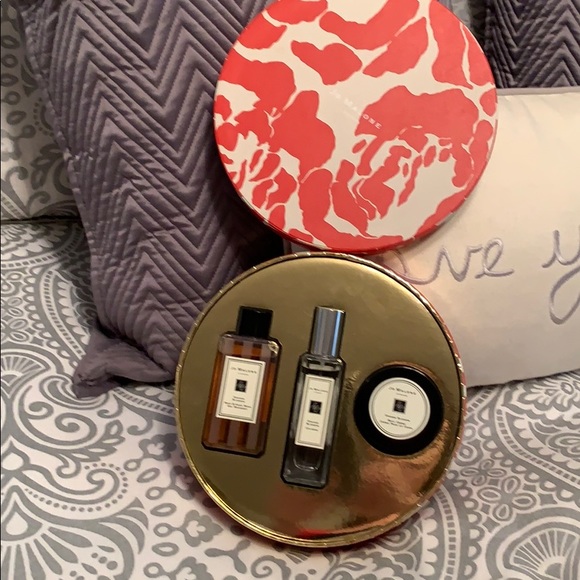 Jo Malone London Other - Jo Malone gift set